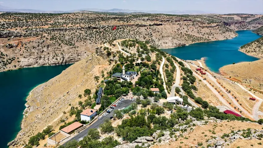 Doğa ve inanç turizmini tercih edenlerin rotası: Peygamberler diyarı 'Eğil' 8 Doğa ve inanç turizmini tercih edenlerin rotası: Peygamberler diyarı 'Eğil' 8