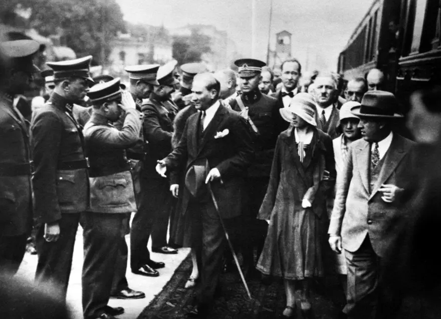 Cumhuriyet 102 yaşında! Dijital restorasyonla yenilenmiş 100 Atatürk fotoğrafı 49