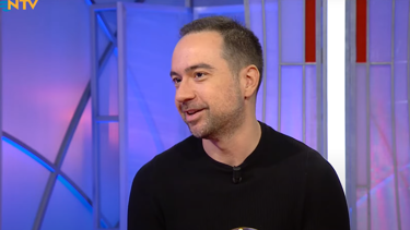 Ceyda Düvenci'nin konuğu Kaan Sekban: Komedyenler başarısız olma kaygısı taşıyor