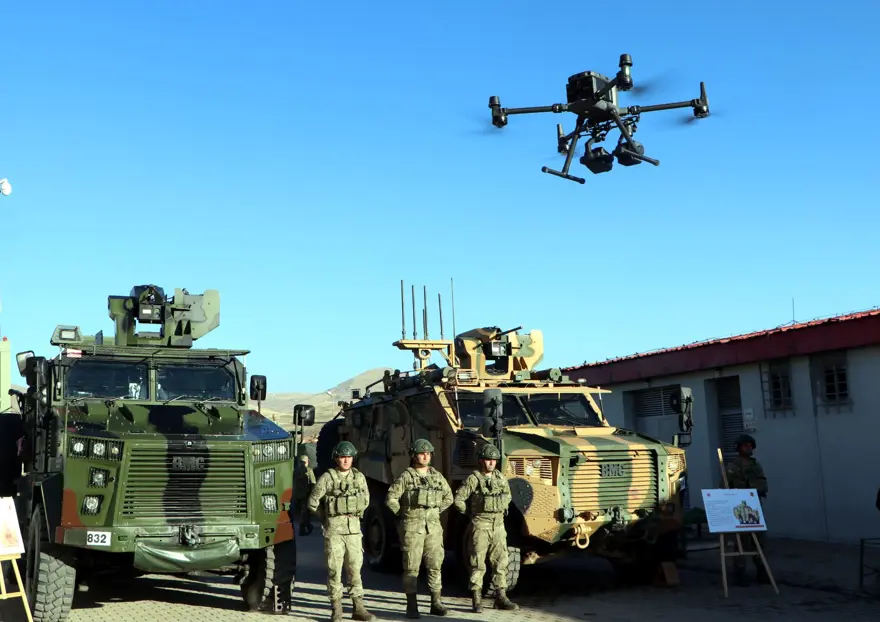 Van-İran sınırına 25 katmanlı güvenlik duvarı!  Yüzde 70'i tamamlandı 17