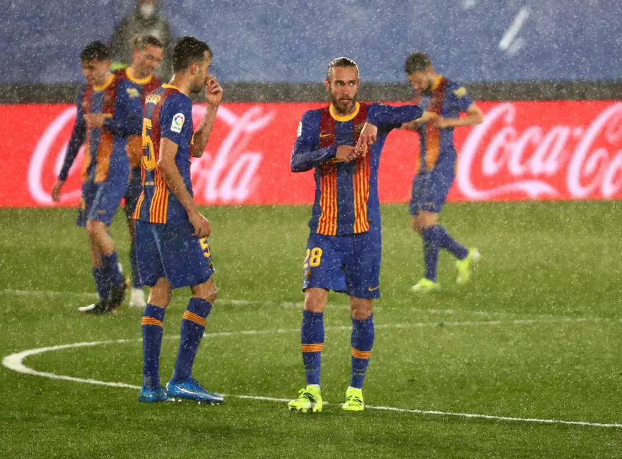 La Liga'da El Clasico'yu kazanan Real Madrid liderliğe yükseldi 5 La Liga'da El Clasico'yu kazanan Real Madrid liderliğe yükseldi 5