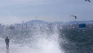 Kuvvetli rüzgar ve sağanak uyarısı