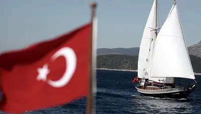 Denizcilikte 'Türk bayrağına geçiş' uygulaması sona erdi