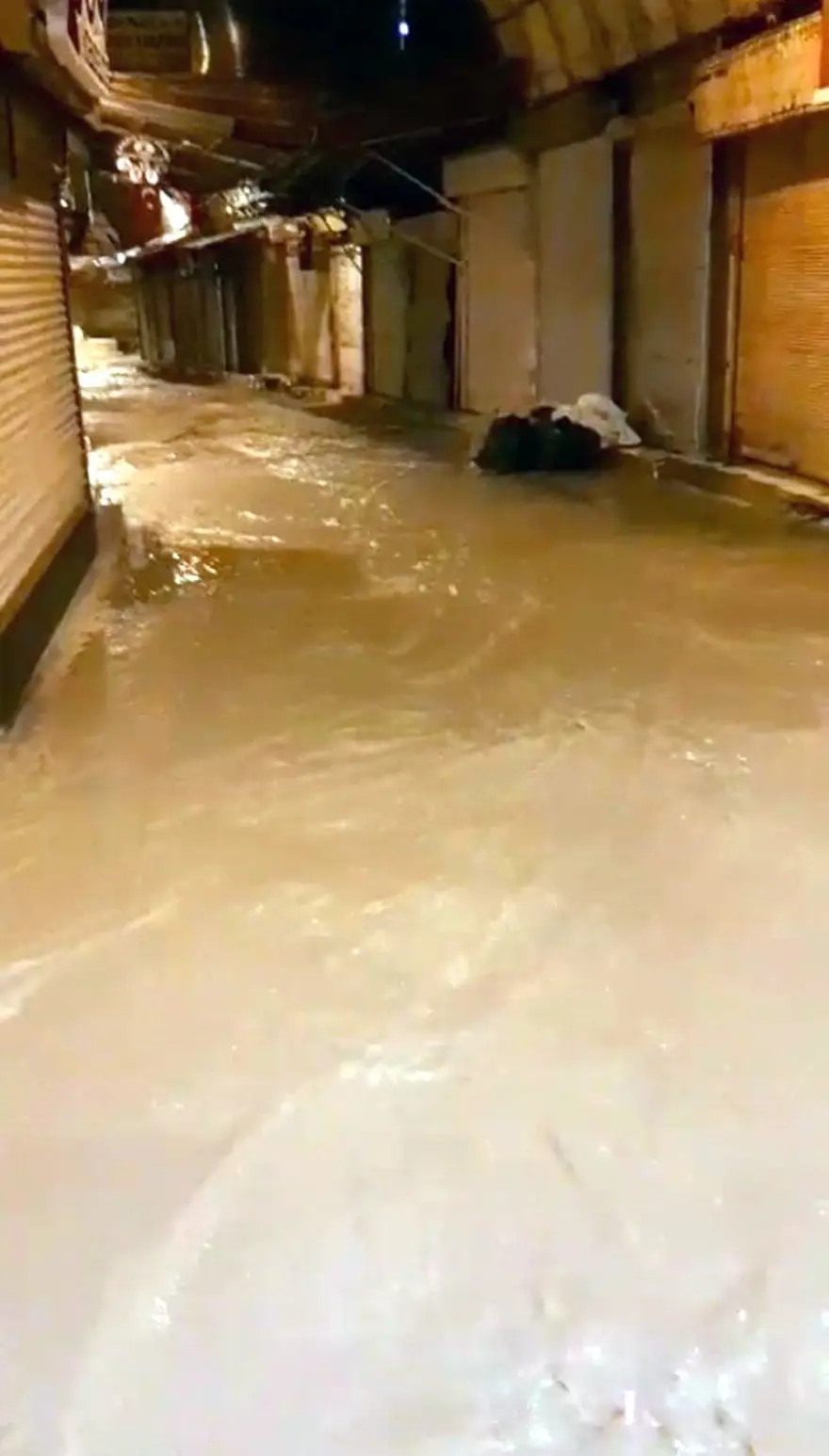 Hatay'da sağanak ve fırtına 3