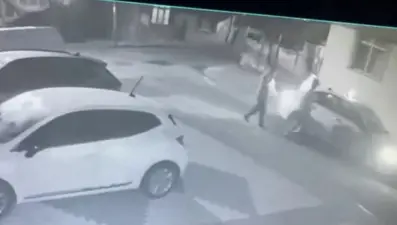 İstanbul'da 3 dükkan kurşunlayıp 15 milyon lira istediler