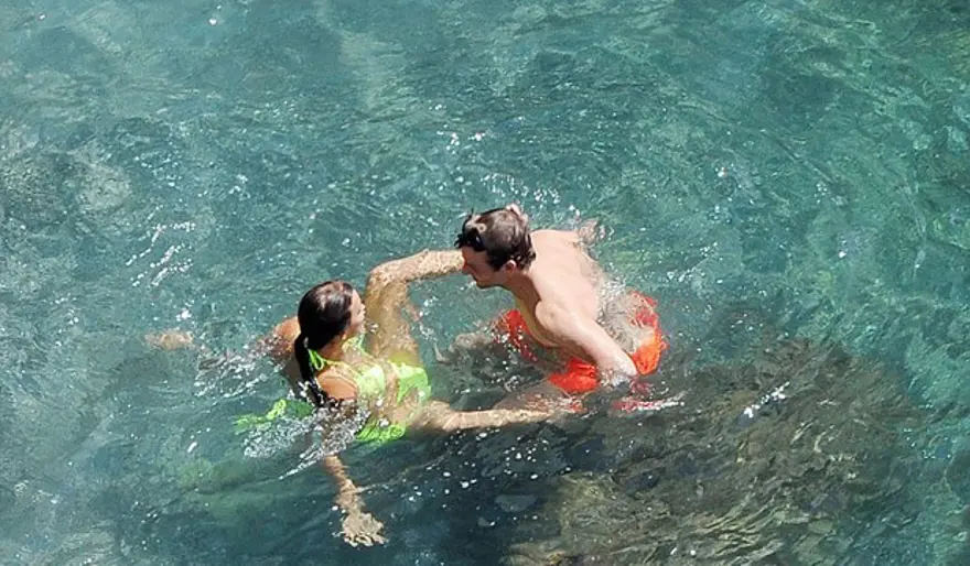 Bradley Cooper ve Irina Shayk tatile doymuyor 5