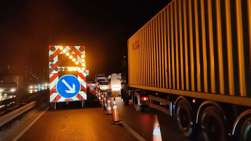 İstanbul trafiğinin en yoğun noktalarından biri... Avcılar gişeleri çift yönlü kapandı! 3