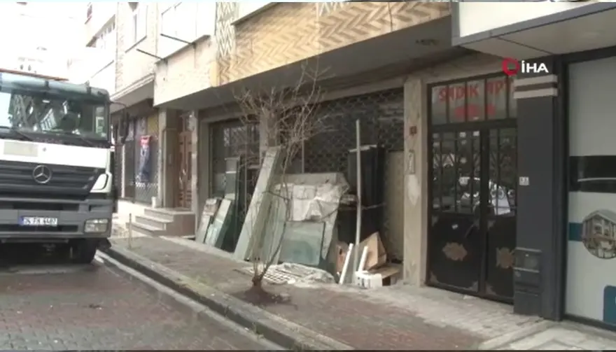 İstanbul’da akıl almaz olay: Sevgilisinin eski eşindenkaçarken 4’üncü kattan çocuğun üstüne düştü 2