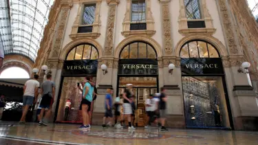 Versace'nin Türkiye'deki sahte ürün dramı