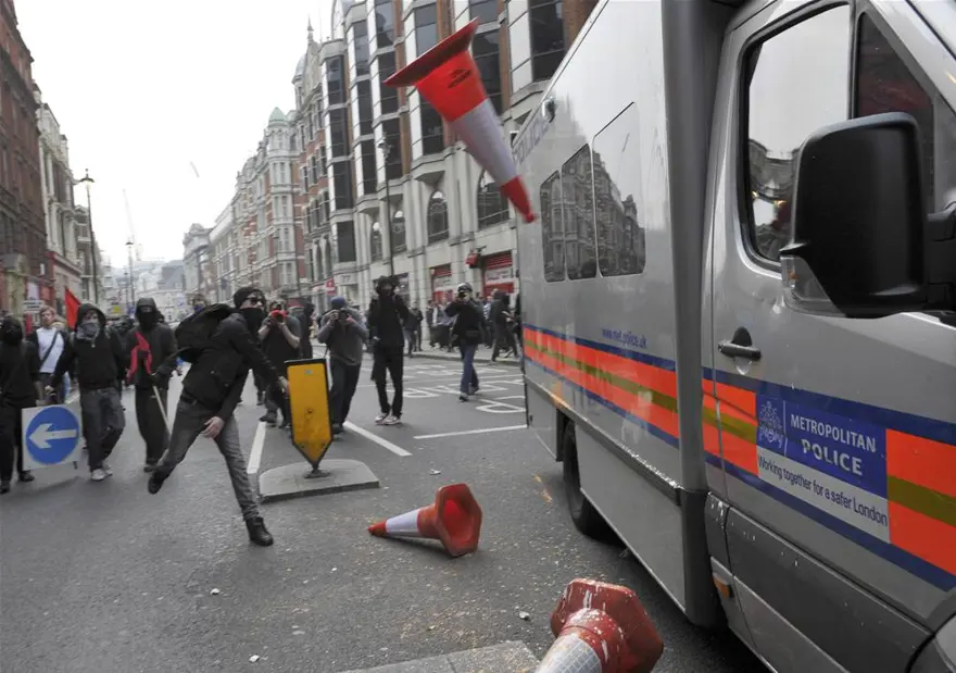 Bu kez Londra karıştı 19