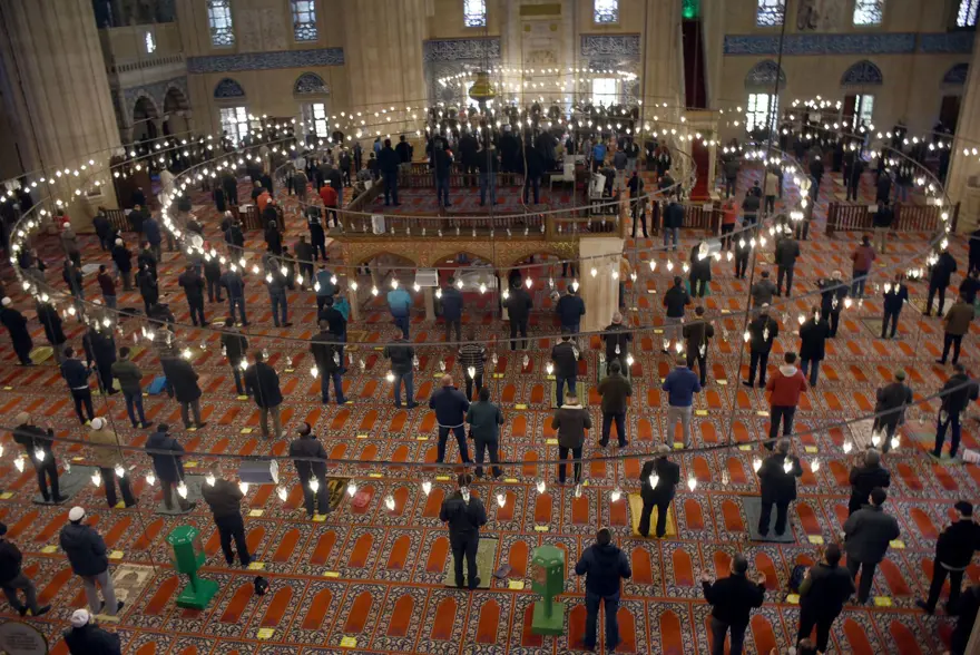 Cuma namazının ardından 'Yağmur duası' yapıldı 5