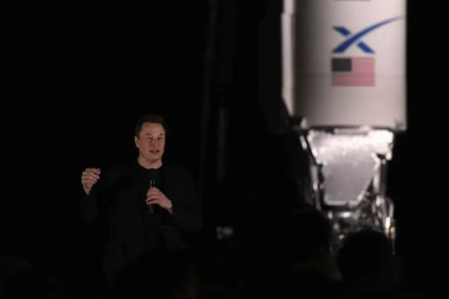 Elon Musk insanlı Mars görevi için tarih verdi 3