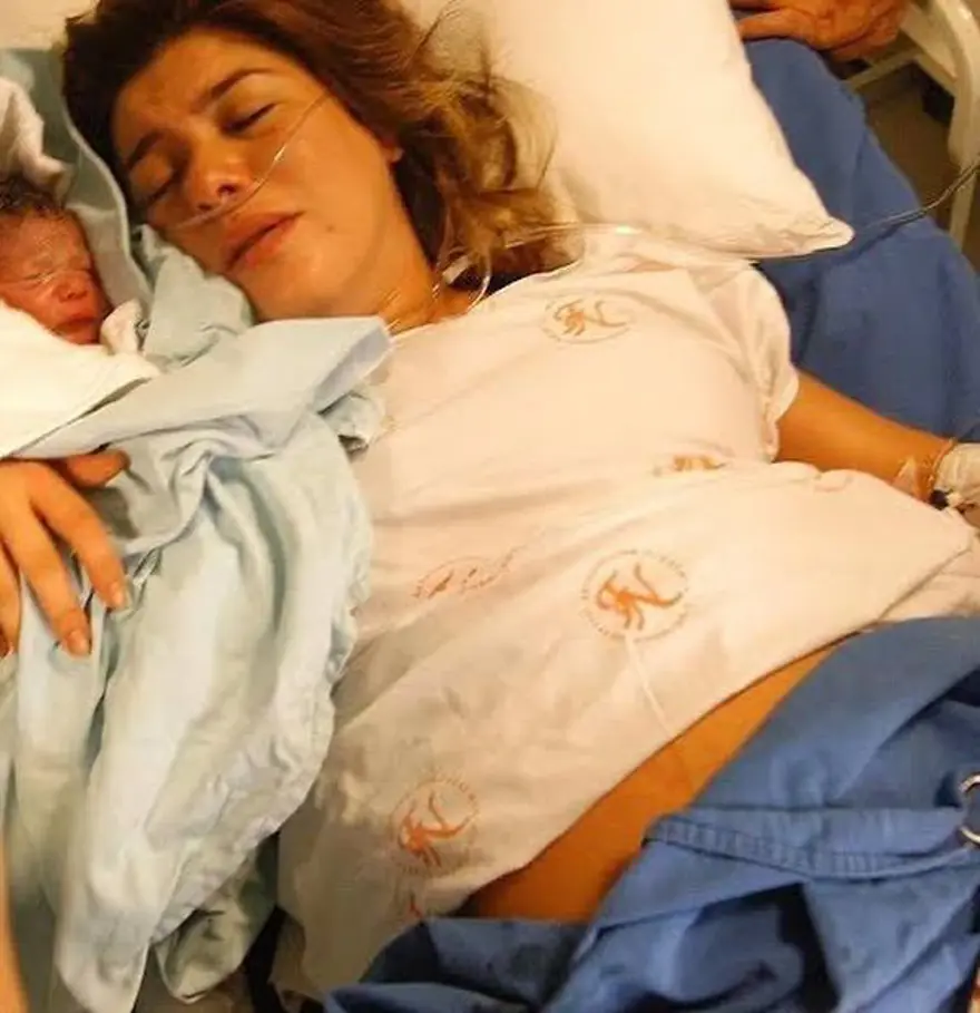 Gülben Ergen'den duygusal paylaşım: Sen bana annelik tacını takanımsın 5