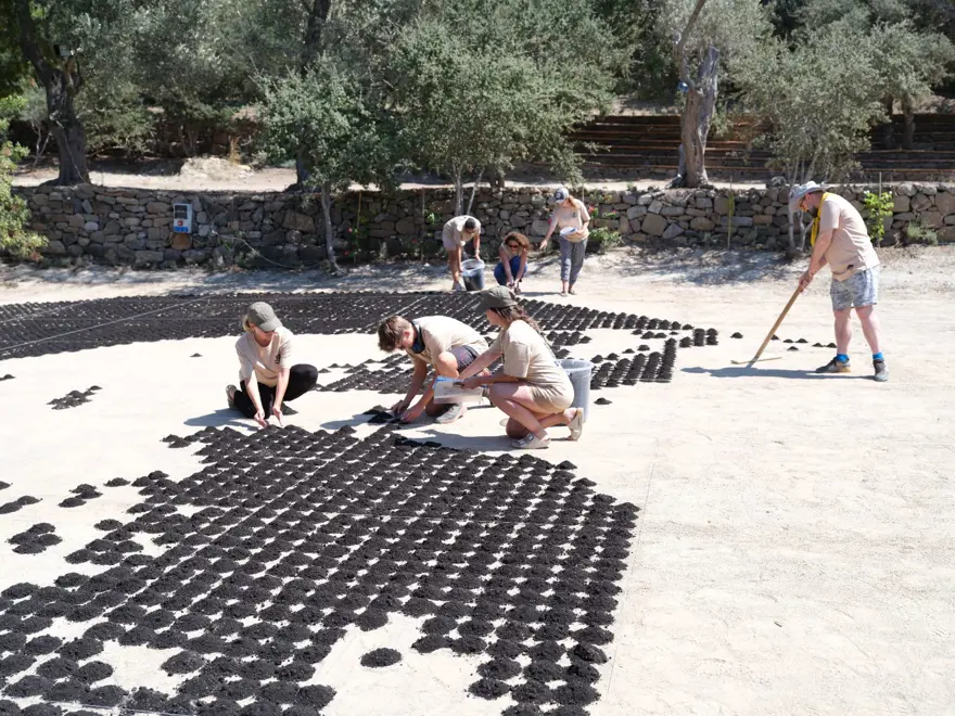 Aşık Veysel'in vefatının 50. yılında Bodrum'da dev portresi yapıldı 6