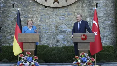 Merkel'den Türkiye'ye veda ziyareti