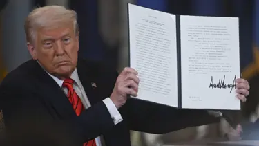 Trump Eğitim Bakanlığını kapatıyor: Kararnameyi imzaladı