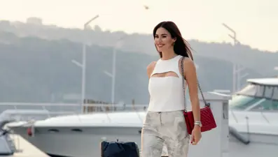 Sol Yanım 3. bölümde tesadüfler Selim ve Serra'yı yakınlaştırıyor