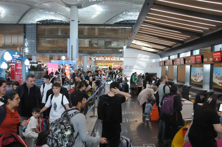 İstanbul Havalimanı'nda bayram tatili yoğunluğu 2