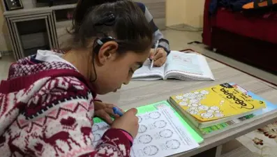 9 yaşındaki Hilal Beyza'nın duymak için 14 bin liraya ihtiyacı var