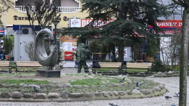 Düzce'de şüpheli çanta panik yarattı