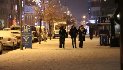 Sabahbaşladı, akşam etkisini artırdı: Erzurum beyaza büründü