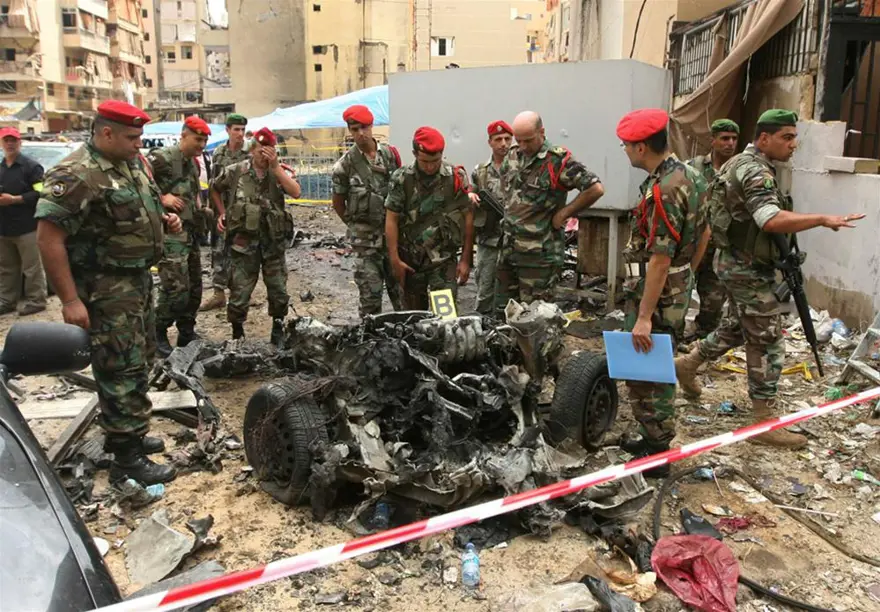 Hizbullah'ın kalesine bombalı saldırı 13 Hizbullah'ın kalesine bombalı saldırı 13