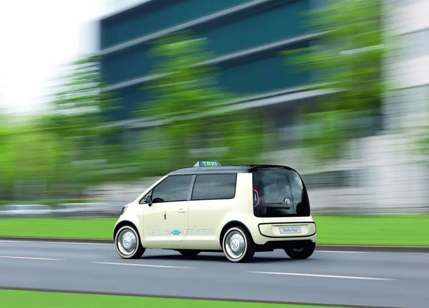 2010 Volkswagen Berlin Taxi Concept 7