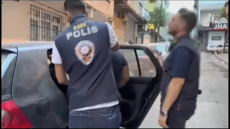 İstanbul'da 12 milyonluk "Forex" vurgunu: 15 gözaltı 4 İstanbul'da 12 milyonluk "Forex" vurgunu: 15 gözaltı 4