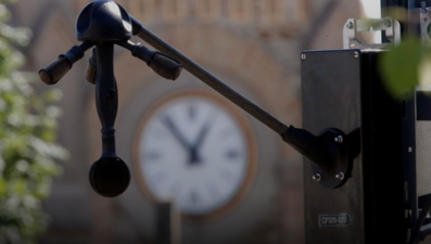 Paris’te ilk gürültü radarı kuruldu: Araçların gürültü emisyonları ölçülecek