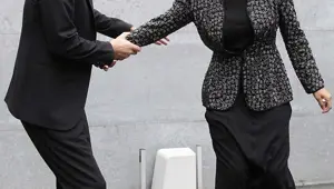 50’sinde anne olan Janet Jackson 3 ay sonra boşanıyor