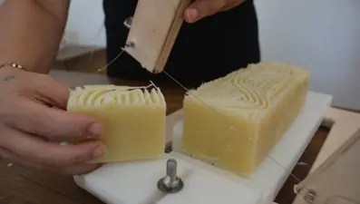 Doğadan toplayıp üretiyorlar: Tanesi 150 liradan satışta