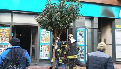 Kocaeli'de market yangını: 6 kişi dumandan etkilendi