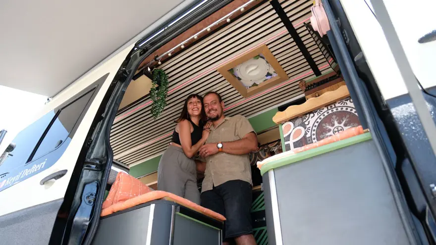 "İLK KARAVANIMIZI DÜĞÜNDE TAKILAN ALTINLARLA YAPTIK" 4