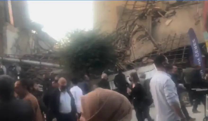 Malatya'da iki katlı bina çöktü: Olay yerinden fotoğraflar 23