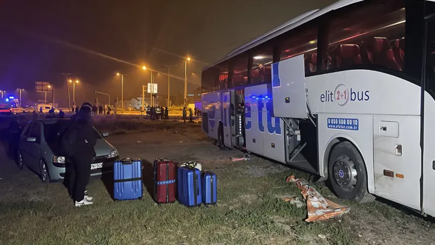 Zonguldak'ta yolcu otobüsü ile otomobil çarpıştı: 2 ölü, 2 yaralı 8