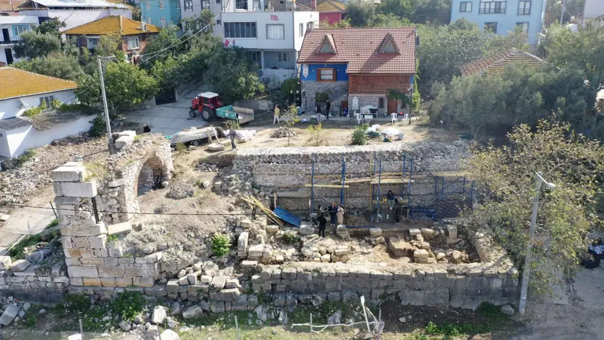 Gölyazı'daki arkeolojik kazılarda ilginç buluntu 1