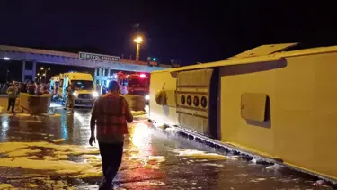 Hatay'da yolcu otobüsü devrildi: 40 yaralı