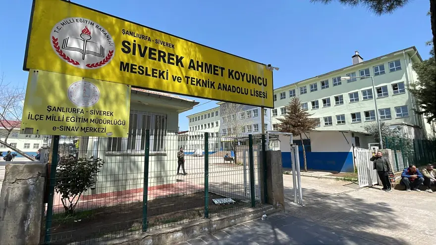 BİR ÖĞRETMENİN DURUMU AĞIR 2 BİR ÖĞRETMENİN DURUMU AĞIR 2