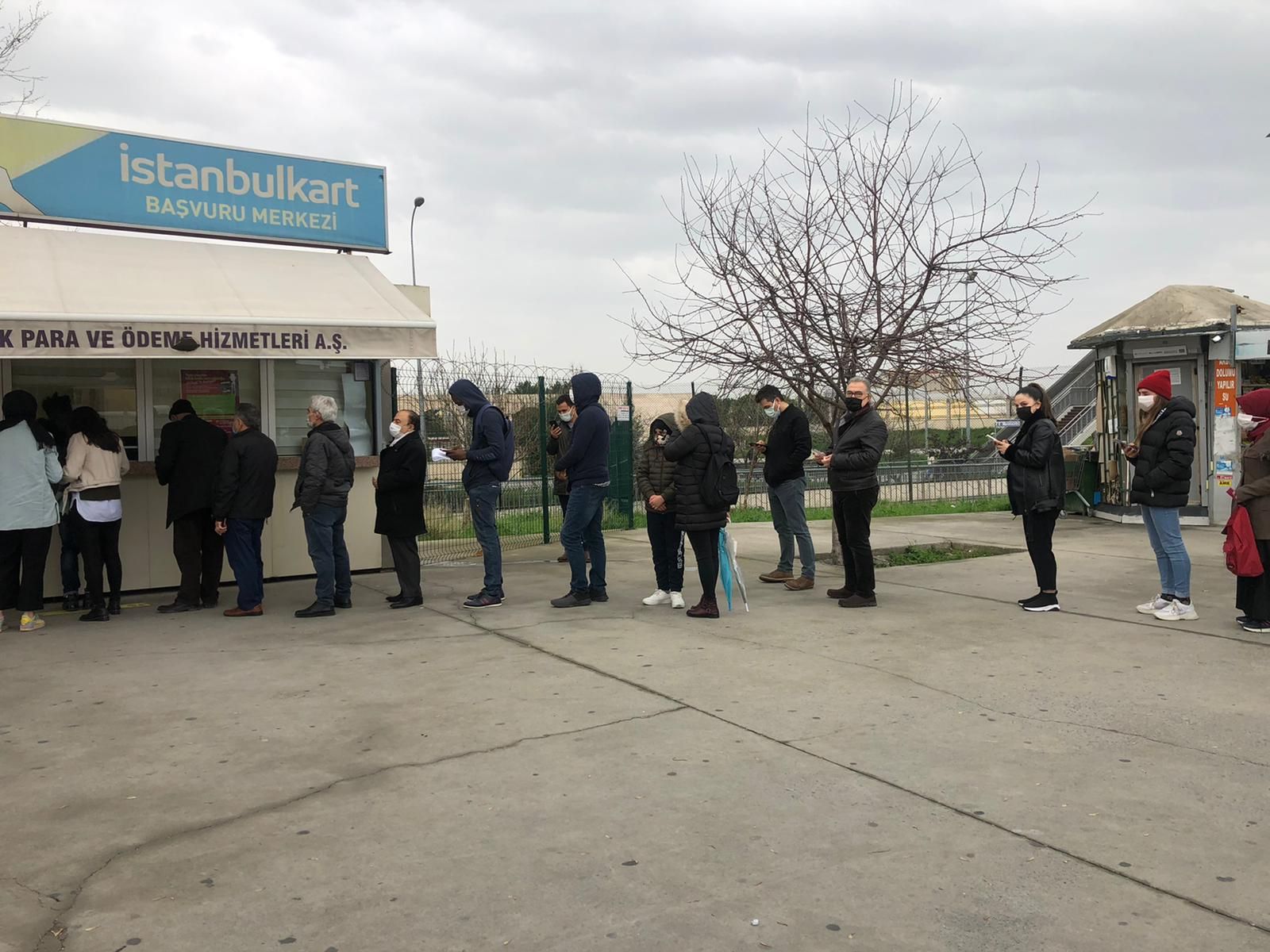 Uygulamaya 3 gün kala HES kodu kuyruğu
