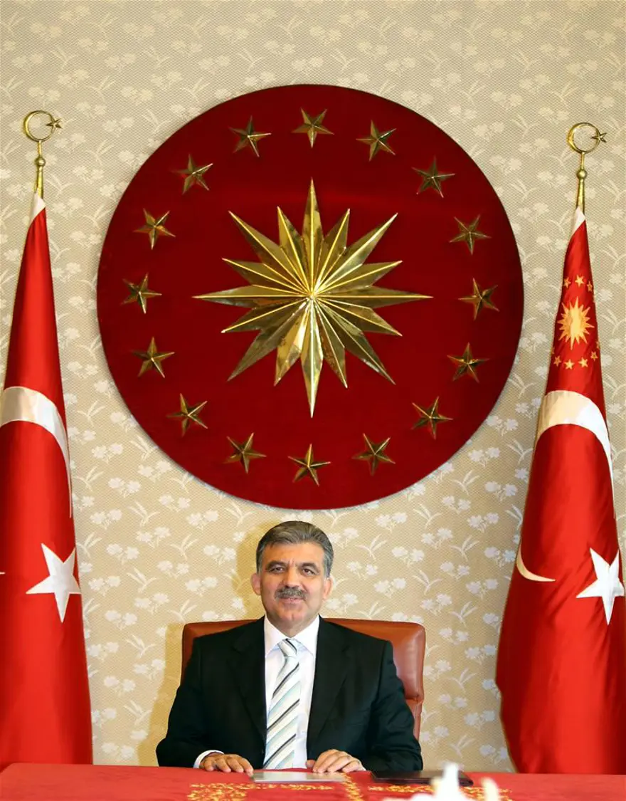 Köşkteki 4 yılını anlattı 19
