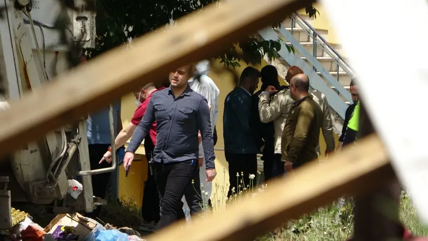 Çöpteki parçalanmış ceset vahşetinde beyaz kova ayrıntısı 10 Çöpteki parçalanmış ceset vahşetinde beyaz kova ayrıntısı 10