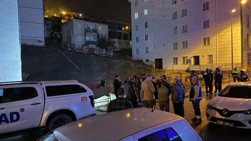 Tokat'ta inşaat alanında toprak kayması: Üç bina tahliye edildi 2