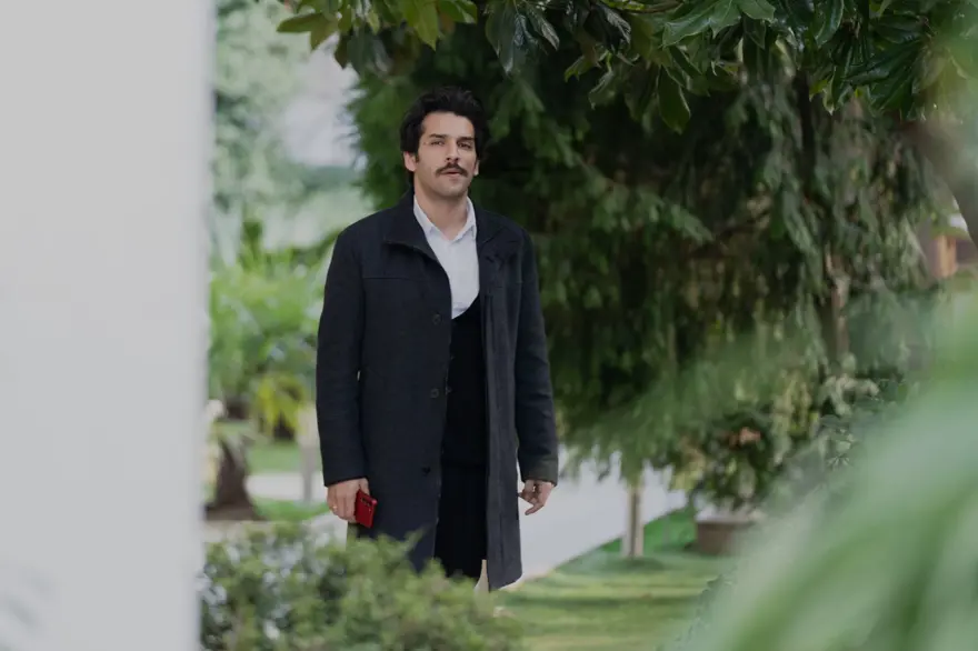 KONT ZİYA, KADİR'LE YEMEKTE 15