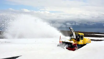 Nemrut Dağı'nda 6 metre karla mücadele