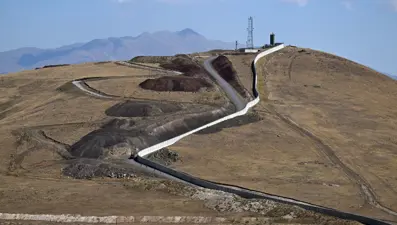 İran sınırına beton bariyer: 200 kilometresi tamamlandı