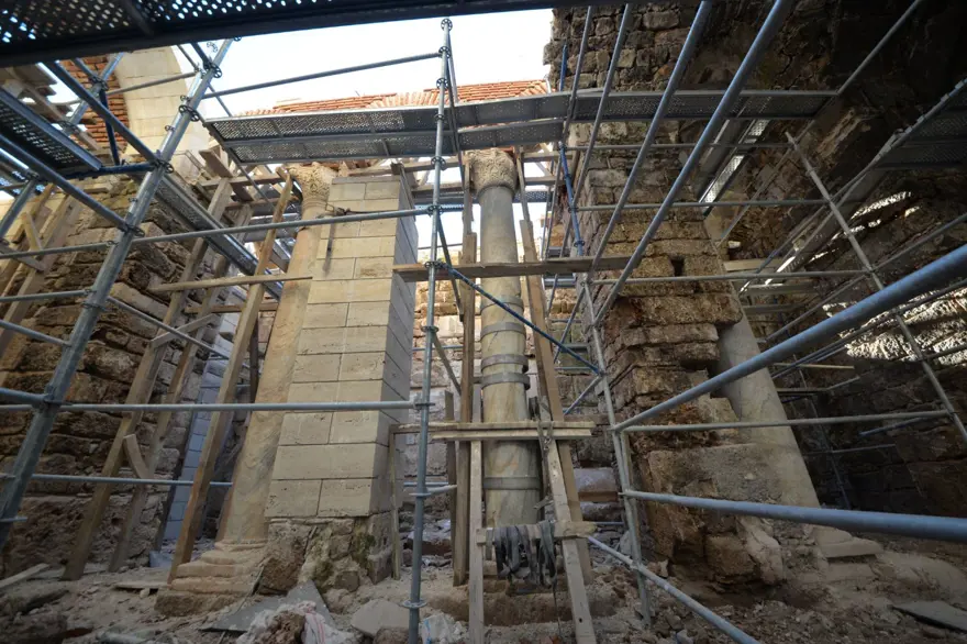15 asırlık kilise-caminin restorasyonunda yapay zeka 2