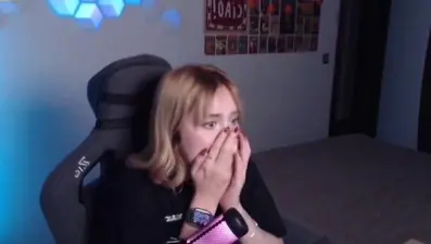 Depreme canlı yayında yakalandı