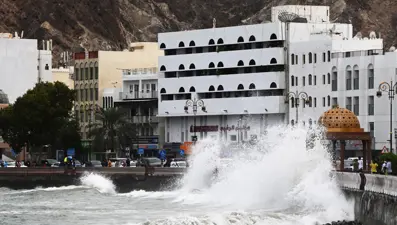 Umman'ı Şahin Kasırgası vurdu: Üç kişi yaşamını yitirdi