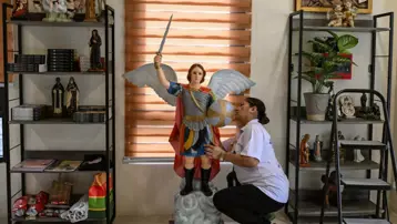 Vakalara yetişemiyorlar. Asya'nın "şeytan çıkarma merkezi" Filipinler'de kuruldu