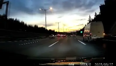 TEM Otoyolu'nda makas kazası